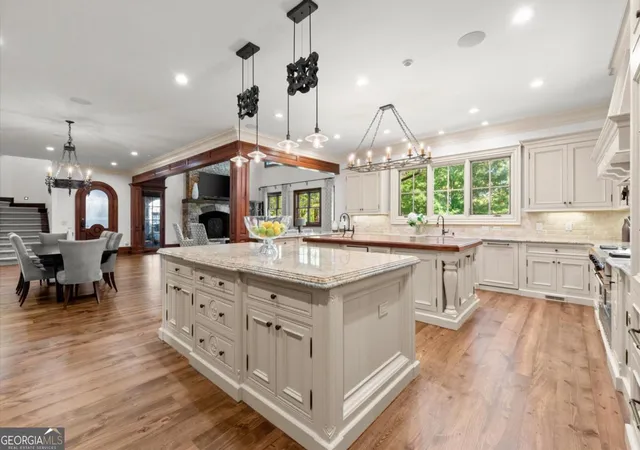 Photo 4 of Single family home for sale at 271 Pine Valley Dr Se, Marietta, GA 30067 | MLS# 10736197 | Listing updated on 2026-08-22