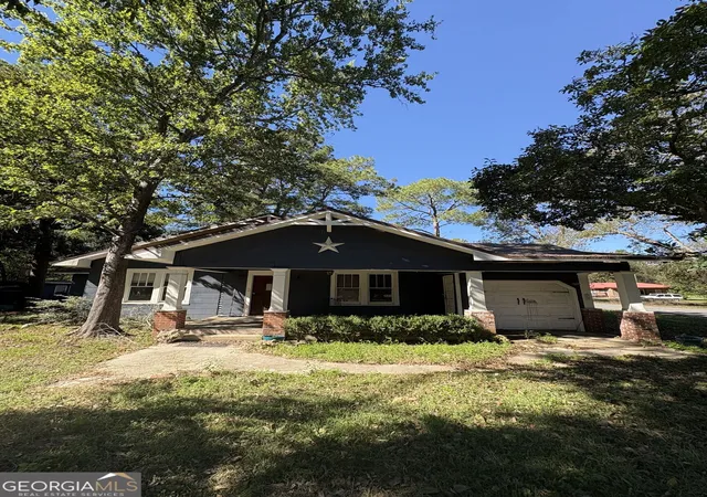 Single family home for sale at 104 NW Cherry St, Warwick, GA 31796 | MLS# 10877922