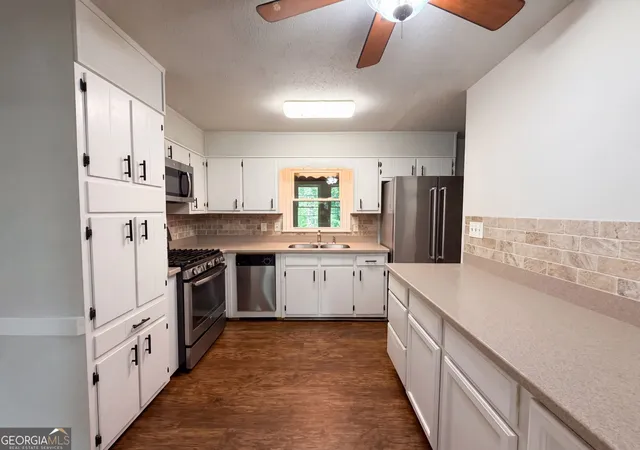 Photo 2 of Single family home for sale at 1653 E Kellogg Cir, Douglasville, GA 30134 | MLS# 10826599 | Listing updated on 2026-08-28