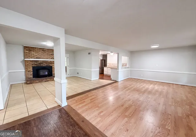 Photo 3 of Single family home for sale at 1653 E Kellogg Cir, Douglasville, GA 30134 | MLS# 10826599 | Listing updated on 2026-08-28