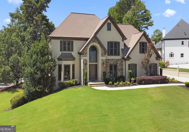 3rd image of 10295 Groomsbridge Rd, Johns Creek, GA 30022 | MLS# 10821957