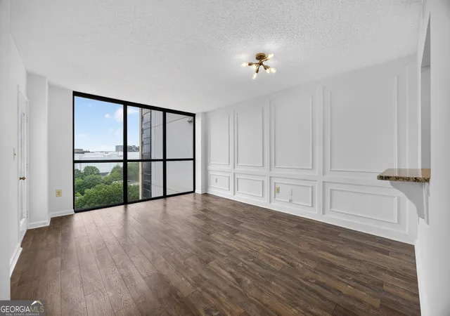 2nd image of 1280 W Peachtree St Nw #APT 1710, Atlanta, GA 30309 | MLS# 10815125