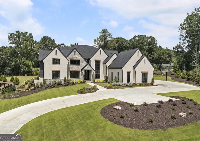 1st image of 1022 Lyndon Ln, Alpharetta, GA 30004 | MLS# 10812166