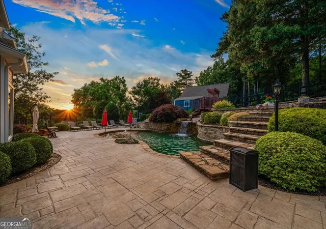 3rd image of 20 Lake Overlook Dr, White, GA 30184 | MLS# 10788397