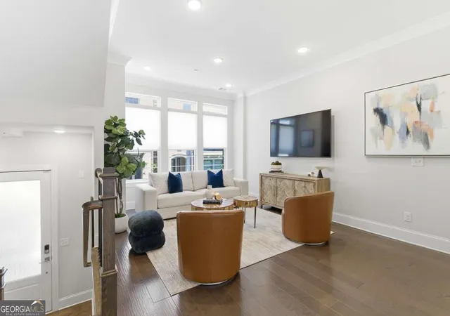 image of 619 Broadview Ter Ne, Atlanta, GA 30324 | MLS# 10779678