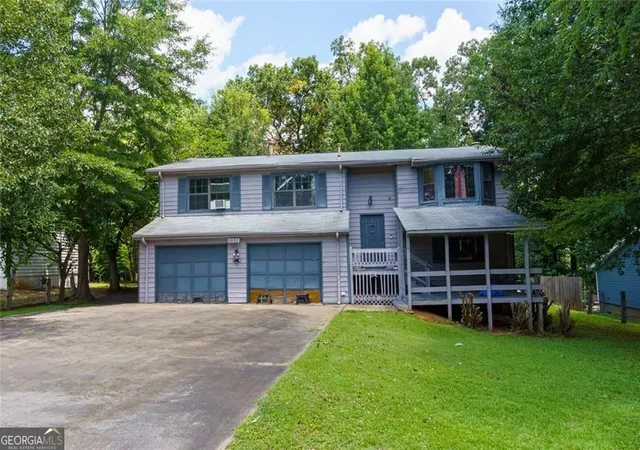 Photo 1 of Single family home for sale at 2822 Woodhollow Ln, Jonesboro, GA 30236 | MLS# 10803345 | Listing updated on 2026-09-04