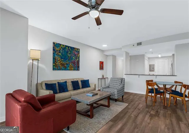 2nd image of 3338 Peachtree Rd Ne #702, Atlanta, GA 30326 | MLS# 10742218