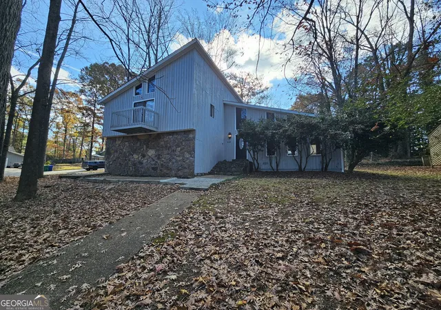 Photo 1 of Sale Pending at 5085 Rock Glen Dr, Stone Mountain, GA 30088 | MLS# 10806269 | Listing updated on 2026-09-11