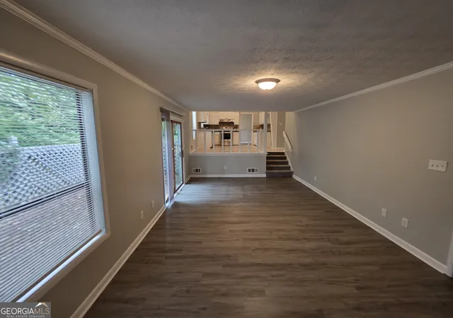 Photo 4 of Sale Pending at 5085 Rock Glen Dr, Stone Mountain, GA 30088 | MLS# 10806269 | Listing updated on 2026-09-11