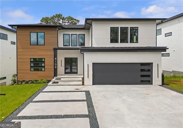 Photo 1 of Mansion for sale at 4109 Abbotts Bridge Rd, Duluth, GA 30097 | MLS# 10806528 | Listing updated on 2026-09-15