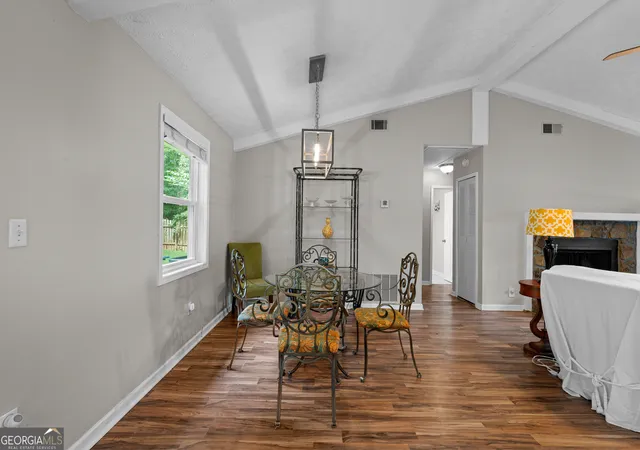 5th image of 21 Barberry Dr, Newnan, GA 30265 | MLS# 10798054