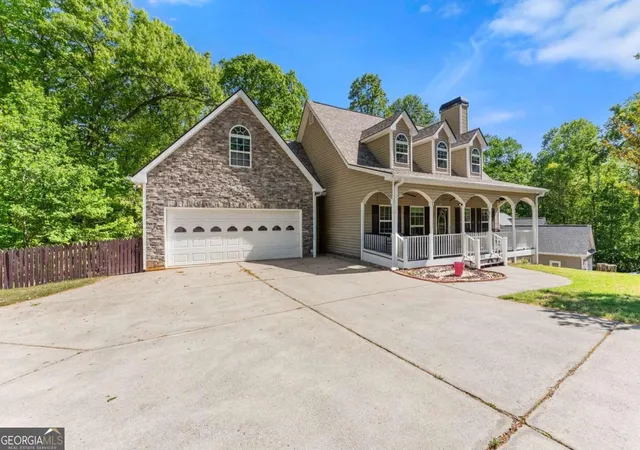 Photo 3 of Single family home for sale at 95 Oak Crk Way, Dawsonville, GA 30534 | MLS# 10742245 | Listing updated on 2026-08-17