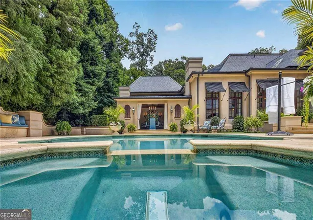 Photo 2 of Single family home for sale at 675 W Paces Fry #14 Rd Nw #14, Atlanta, GA 30327 | MLS# 10809059 | Listing updated on 2026-09-09