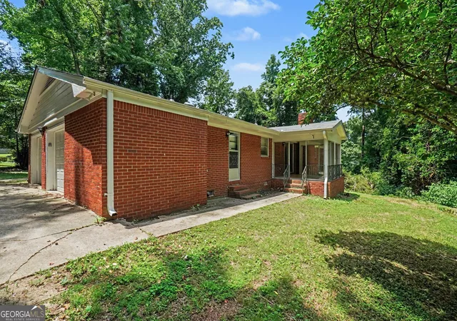 Homes for sale in Douglasville, GA | 3706 Sullivan Dr, Douglasville, GA 30135 | MLS# 10798908