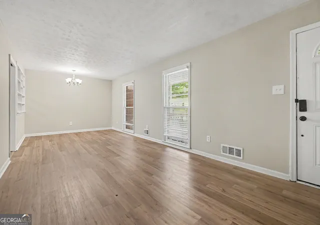 Homes for sale in Douglasville, GA | 3706 Sullivan Dr, Douglasville, GA 30135 | MLS# 10798908