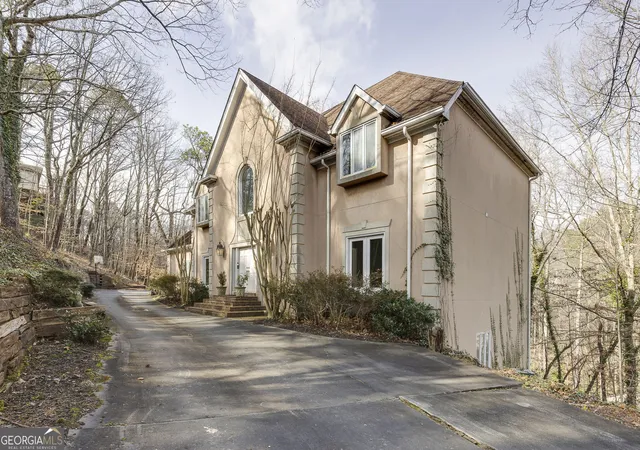 Photo 2 of Mansion for sale at 5105 Jett Forest Trl Nw, Atlanta, GA 30327 | MLS# 10675599 | Listing updated on 2026-09-09