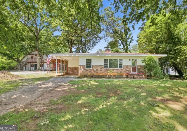 Photo 3 of Single family home for sale at 151 Tiny Ridge Dr, Cornelia, GA 30531 | MLS# 10834509 | Listing updated on 2026-10-08