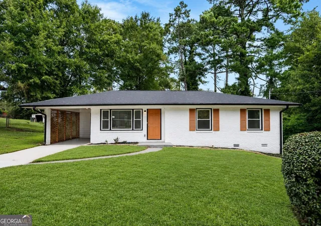 Photo 1 of Sale Pending at 61 Overbrook Dr Se, Smyrna, GA 30082 | MLS# 10831733 | Listing updated on 2026-08-31