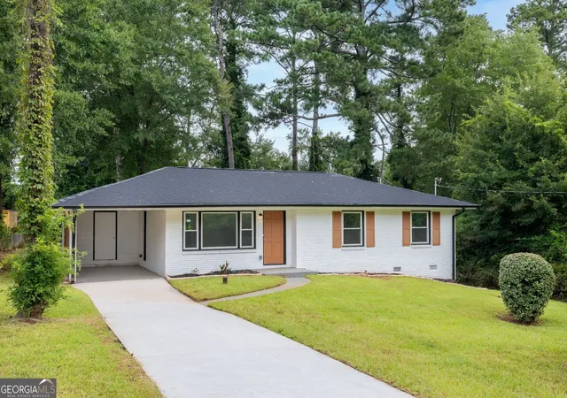 Photo 3 of Sale Pending at 61 Overbrook Dr Se, Smyrna, GA 30082 | MLS# 10831733 | Listing updated on 2026-08-31