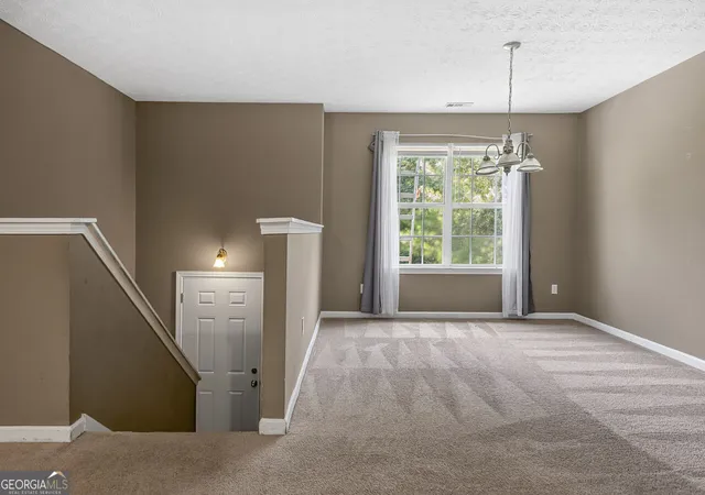 2nd image of 10 Ratliff Dr, Covington, GA 30016 | MLS# 10829107