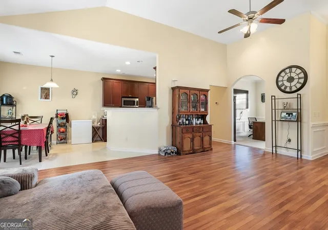 Homes for sale in Savannah, GA | 158 Willow Point Cir, Savannah, GA 31407 | MLS# 10701867