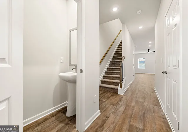 Photo 3 of Townhouse for sale at 5228 Mundy Grove Ln, Gainesville, GA 30504 | MLS# 10807416 | Listing updated on 2026-09-24