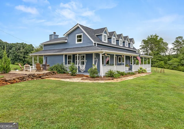 Photo 3 of Single family home for sale at 828 Garner Rd, Cornelia, GA 30531 | MLS# 10806911 | Listing updated on 2026-10-07