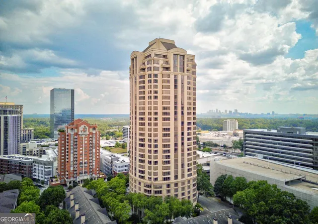Homes for sale in Atlanta, GA | 3475 Oak Valley Rd Ne #2150, Atlanta, GA 30326 | MLS# 10791725