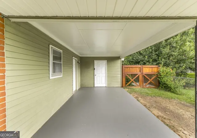 Photo 4 of Single family home for sale at 213 Debra Dr, Warner Robins, GA 31088 | MLS# 10823164 | Listing updated on 2026-09-26