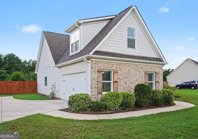Photo 2 of Single family home for sale at 1108 Birchwood Dr, Griffin, GA 30224 | MLS# 10820968 | Listing updated on 2026-09-07