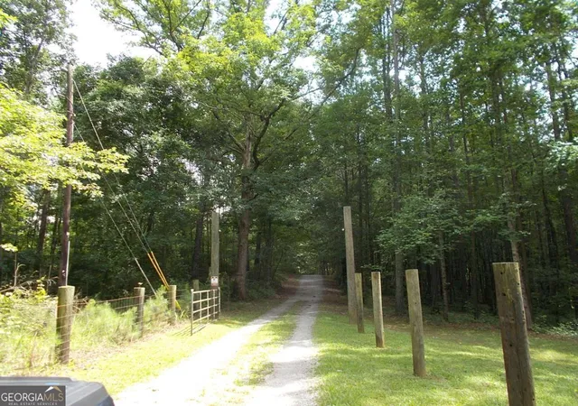 18th image of 416 Old Jones Rd, Whitesburg, GA 30185 | MLS# 10807989