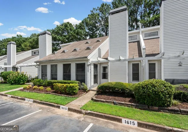 Homes for sale in Alpharetta, GA | 1615 Homestead Trl, Alpharetta, GA 30004 | MLS# 10802069