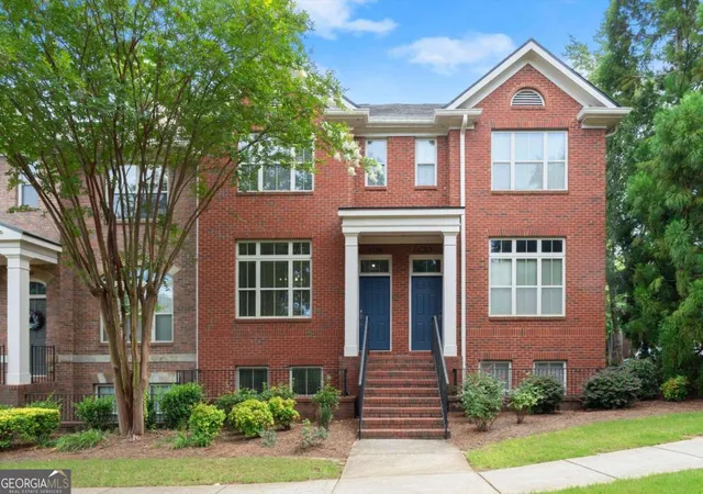 Photo 1 of Sale Pending at 10728 Ellicot Wy, Alpharetta, GA 30022 | MLS# 10815685 | Listing updated on 2026-08-31