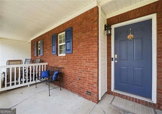 Photo 3 of Townhouse for sale at 330 Cottonwood Creek Cir, Canton, GA 30114 | MLS# 10833150 | Listing updated on 2026-09-08