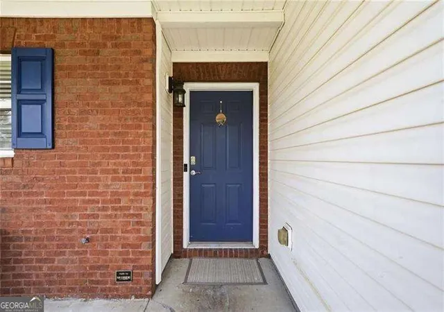 Photo 4 of Townhouse for sale at 330 Cottonwood Creek Cir, Canton, GA 30114 | MLS# 10833150 | Listing updated on 2026-09-08