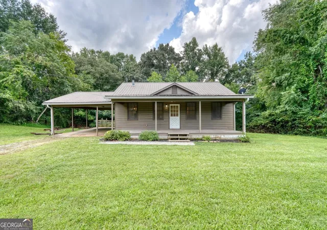 2nd image of 723 Bugscuffle Road, Hiawassee, GA 30546 | MLS# 10819577