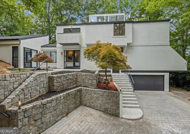 Photo 1 of Single family home for sale at 2810 Northside Dr Nw, Atlanta, GA 30305 | MLS# 10792867 | Listing updated on 2026-07-20