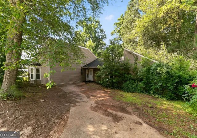 2nd image of 4550 E Paulding Dr, Dallas, GA 30157 | MLS# 10814052