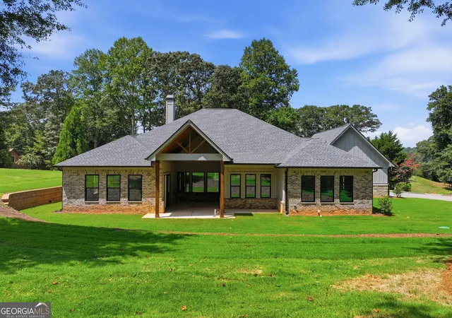 Photo 4 of Single family home for sale at 1652 Red Cedar Rd, Commerce, GA 30530 | MLS# 10715079 | Listing updated on 2026-09-10