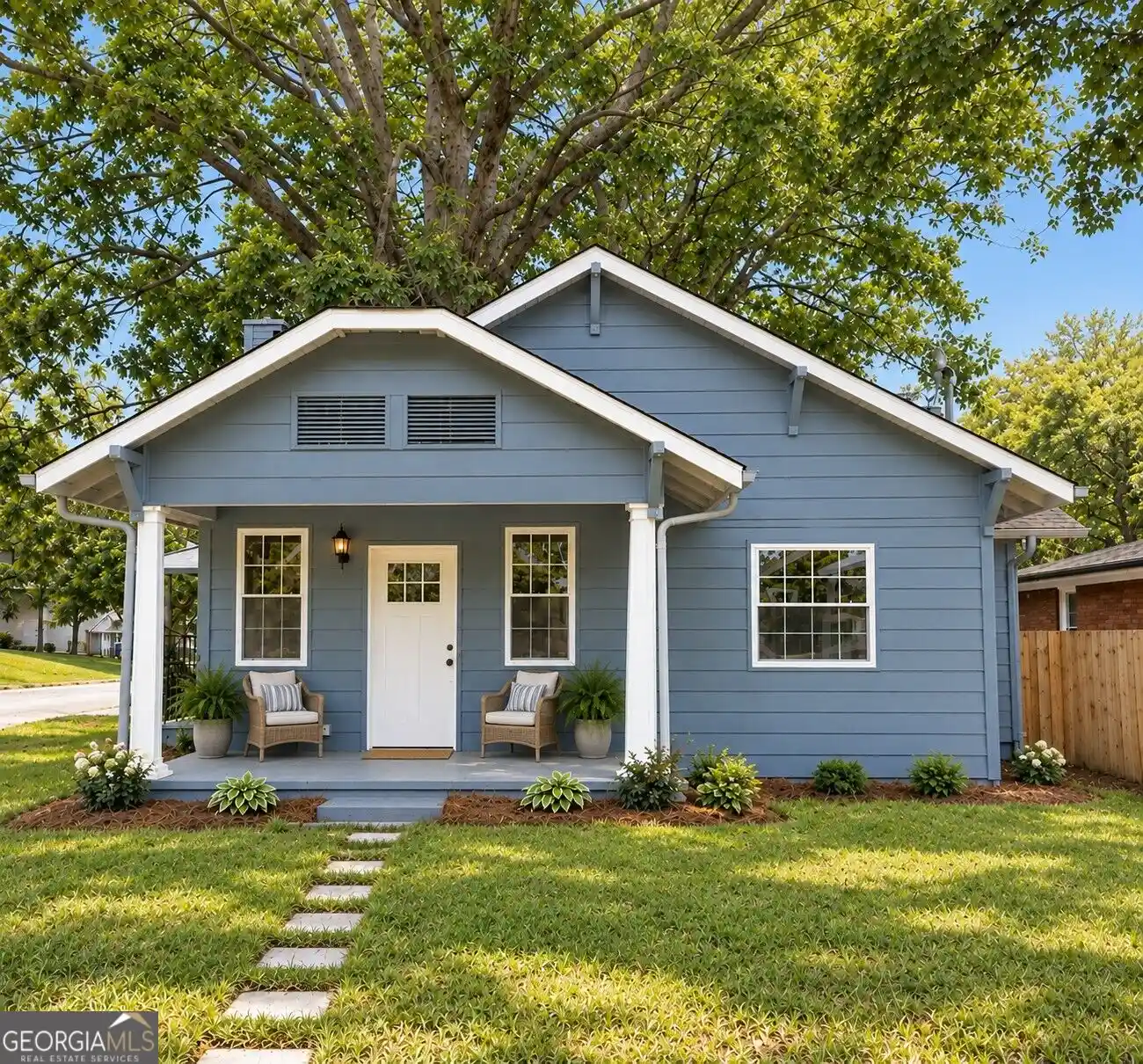 Photo 1 of Single family home for sale at 726 Pearce St Sw, Atlanta, GA 30310 | MLS# 10835112 | Listing updated on 2026-10-08