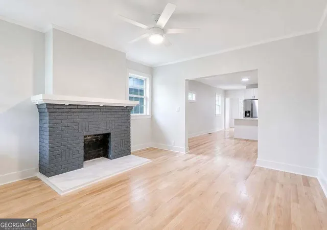 Photo 4 of Single family home for sale at 726 Pearce St Sw, Atlanta, GA 30310 | MLS# 10835112 | Listing updated on 2026-08-29