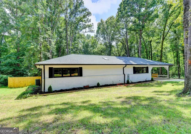 2nd image of 420 Argus Dr, Fairburn, GA 30213 | MLS# 10822413