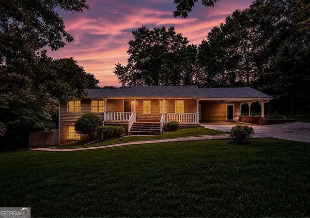 2nd image of 43 Blackfoot Trl Sw, Cartersville, GA 30120 | MLS# 10820843