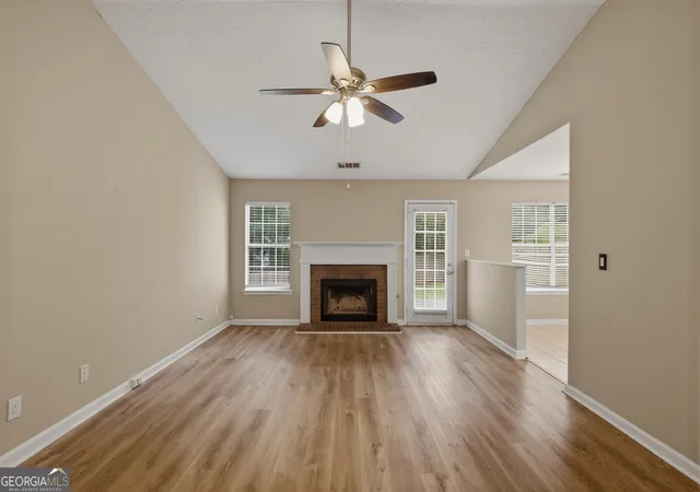 Photo 3 of Single family home for sale at 1014 Maple Leaf Rdg, Jonesboro, GA 30238 | MLS# 10782346 | Listing updated on 2026-10-08