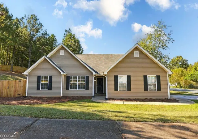 Single family home for sale at 605 Maple Frg Dr, Athens, GA 30606 | MLS# 10872108