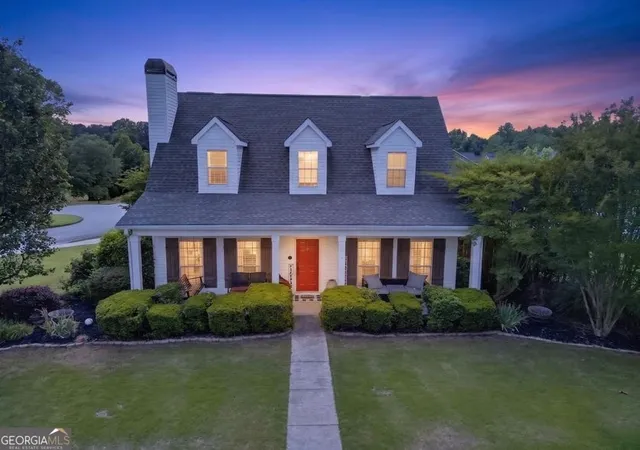 2nd image of 200 Meadow Lake Dr, Carrollton, GA 30116 | MLS# 10763199