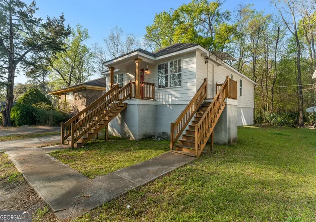 Photo 3 of Single family home for sale at 1908 Comet Ave, Savannah, GA 31405 | MLS# 10721472 | Listing updated on 2026-07-06