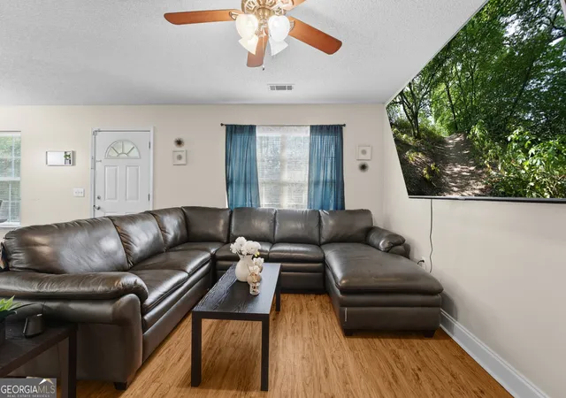 Photo 3 of Single family home for sale at 1908 Comet Ave, Savannah, GA 31405 | MLS# 10721472 | Listing updated on 2026-07-06