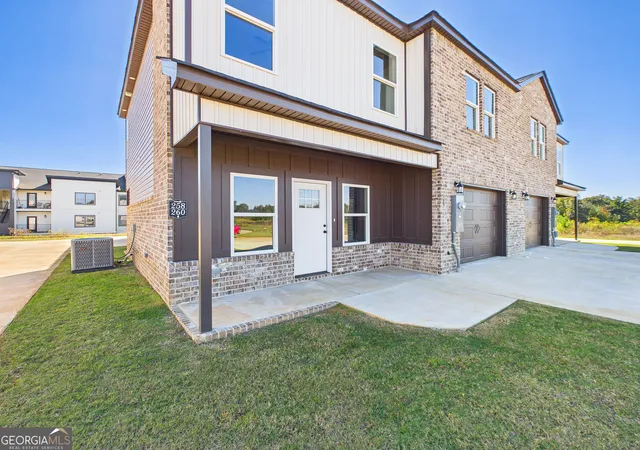 Photo 1 of Townhouse for sale at 258 Beau Claire Cir, Byron, GA 31008 | MLS# 10879670 | Listing updated on 2026-10-27