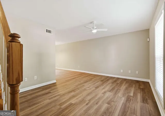 Listing Photo 5 - Condo for sale in building located at 908 Summer Pl, Norcross, GA 30071